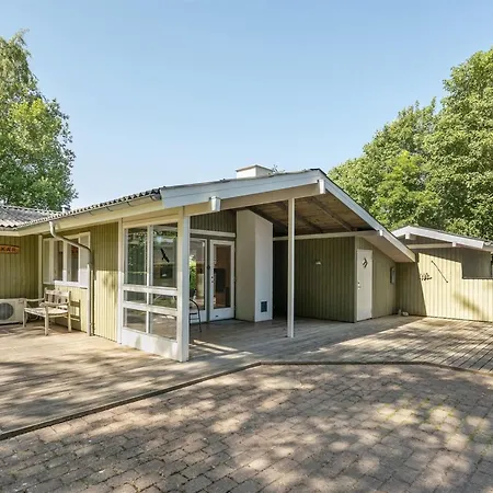 Semesterbostad Eriksine - 150m From The Sea By Interhome
